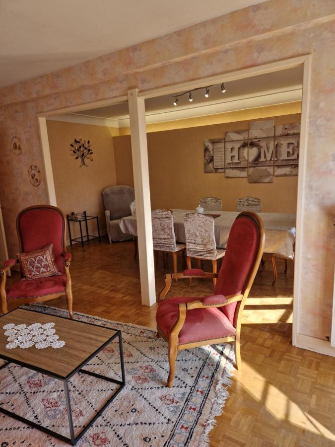 Appartement 120 M² Duplex Coeur Historique Au Calme Le Puy-en-Velay Esterno foto