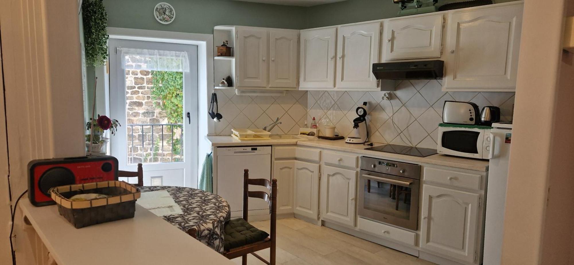 Appartement 120 M² Duplex Coeur Historique Au Calme Le Puy-en-Velay Esterno foto