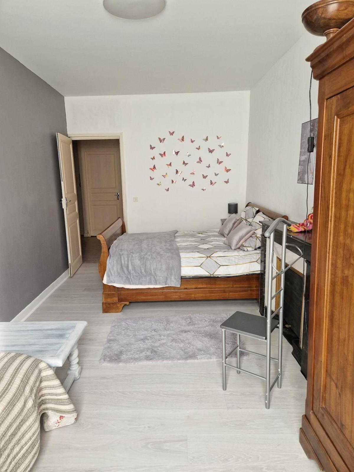 Appartement 120 M² Duplex Coeur Historique Au Calme Le Puy-en-Velay Esterno foto